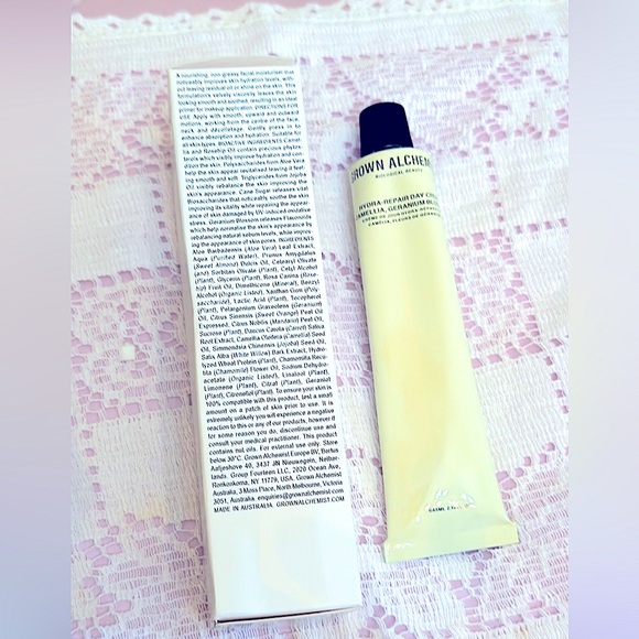 Grown Alchemist Hydra-Repair Day Cream-Camellia & Geranium Blossom-Face Moisture - Picture 4 of 14
